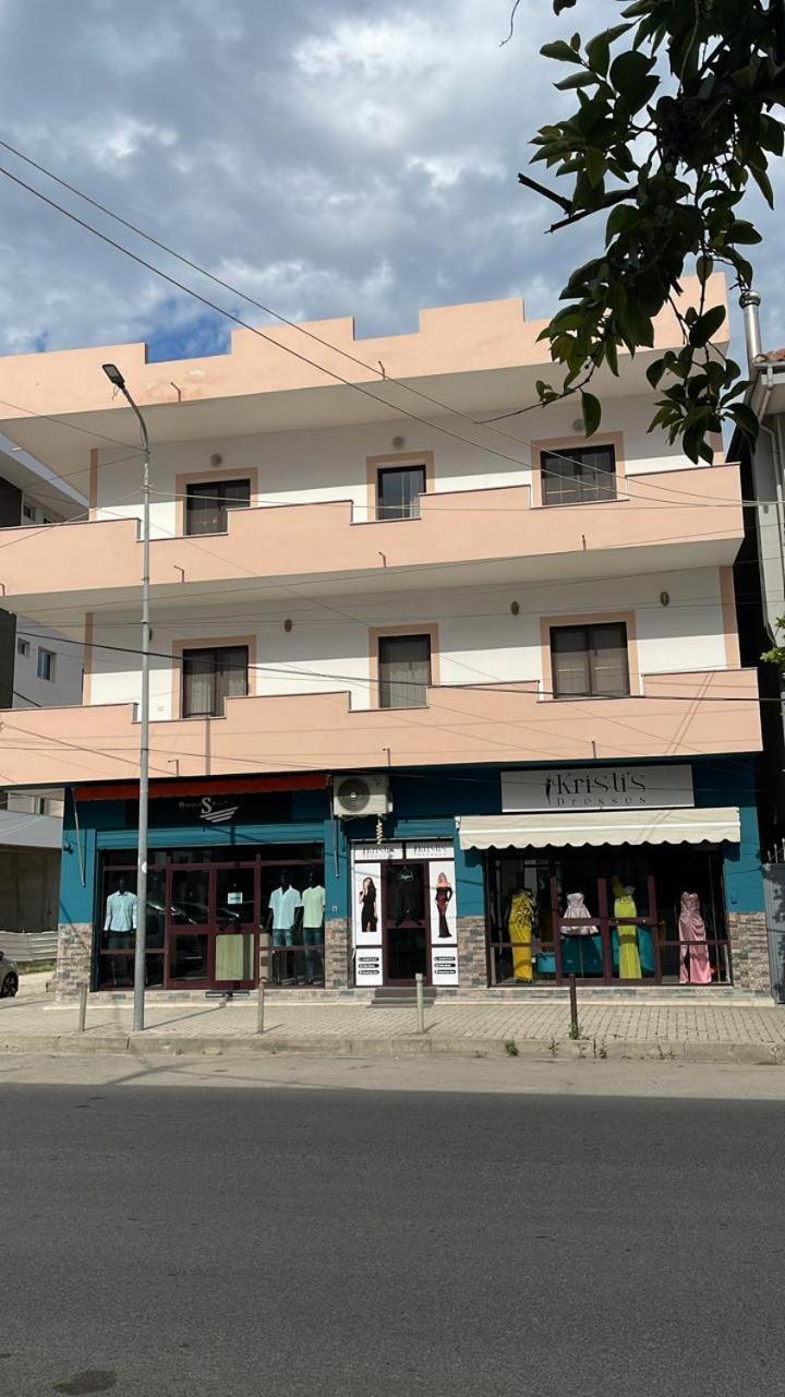 Casa Intera La Paghi Come Una Camera The Home With The Price Of A Room Durrës Exterior foto